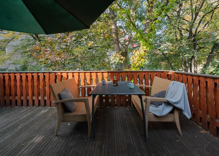 Будинок відпочинку Bessemer - Charming With Garden Відень