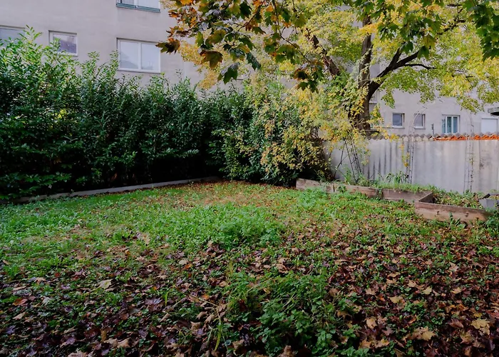 Будинок відпочинку Bessemer - Charming With Garden *